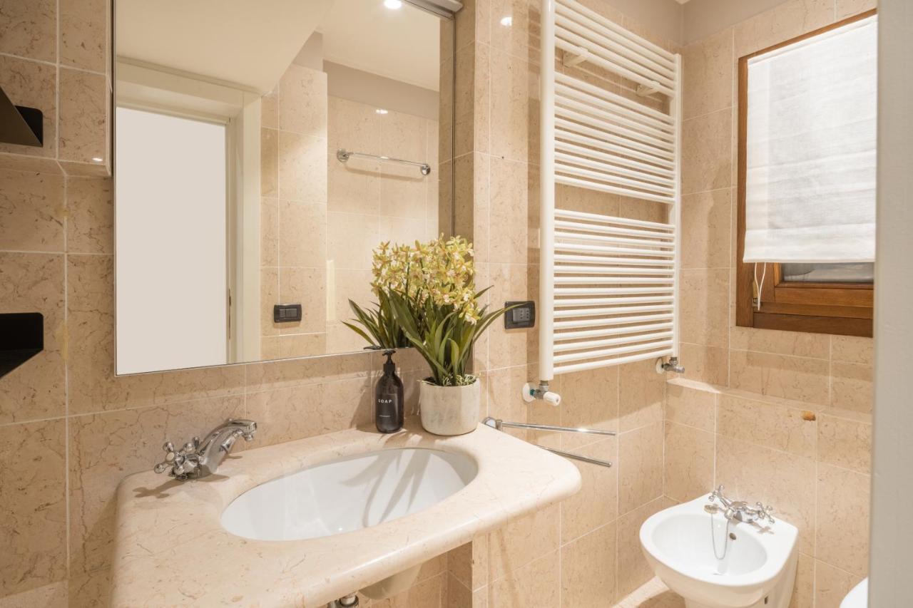 Accademia Apartments R&R Venice Exterior photo